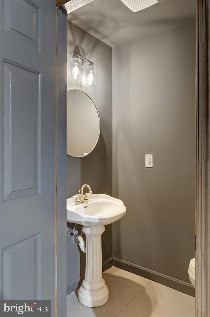 953 Campbell Road New Freedom, PA 17349 - Photo 37 of 52 Gallery Image 37