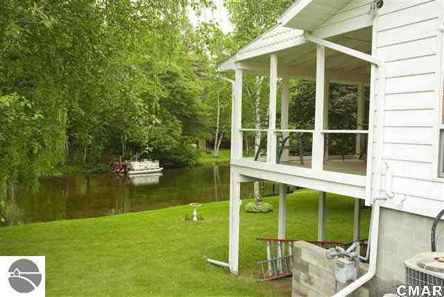 5657 Riverside Beach Drive Weidman, MI 48893 - Photo 17 of 25 1772737-16.JPG