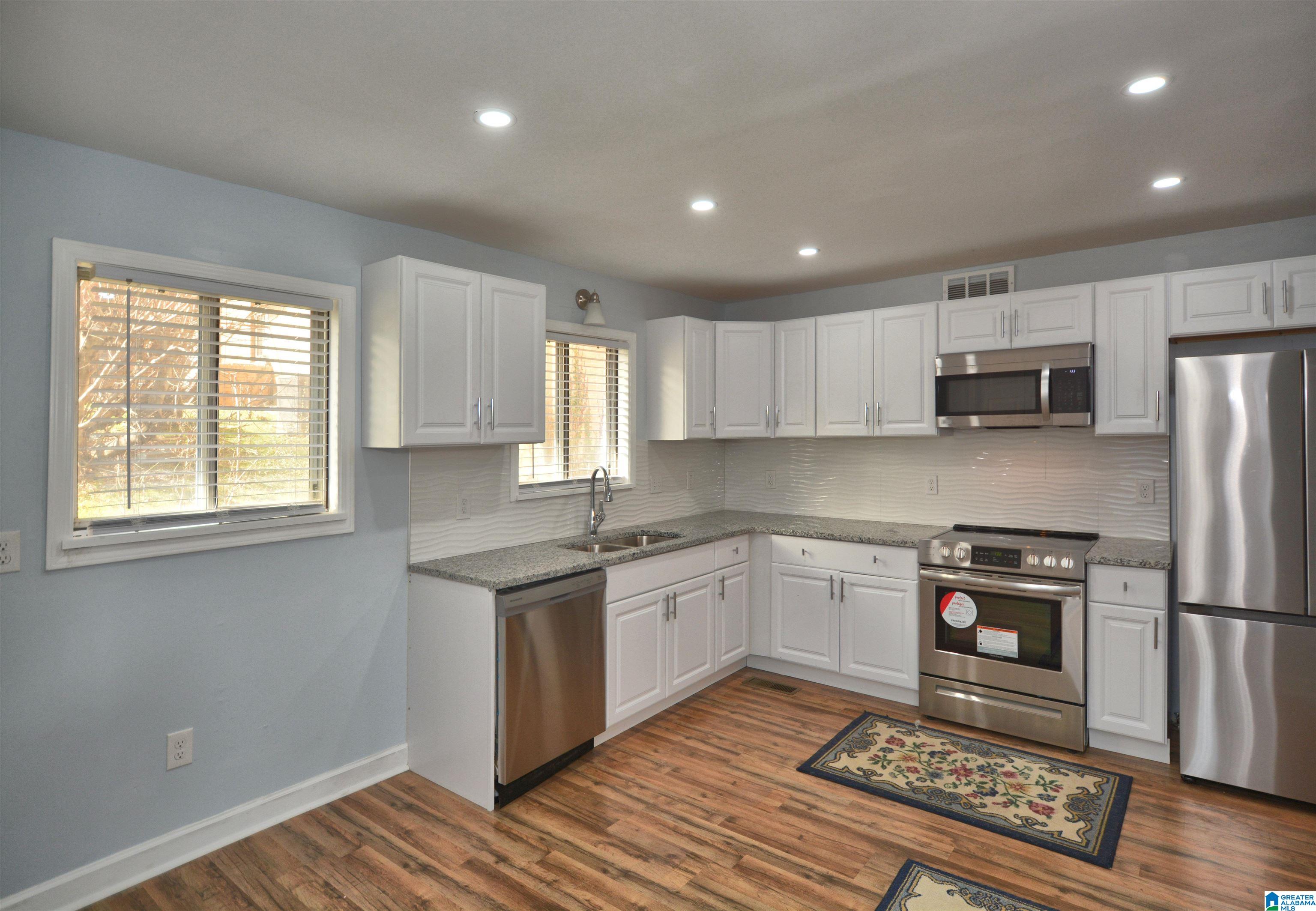 325 16th Avenue Southwest Birmingham, AL 35211 - Photo 15 of 34