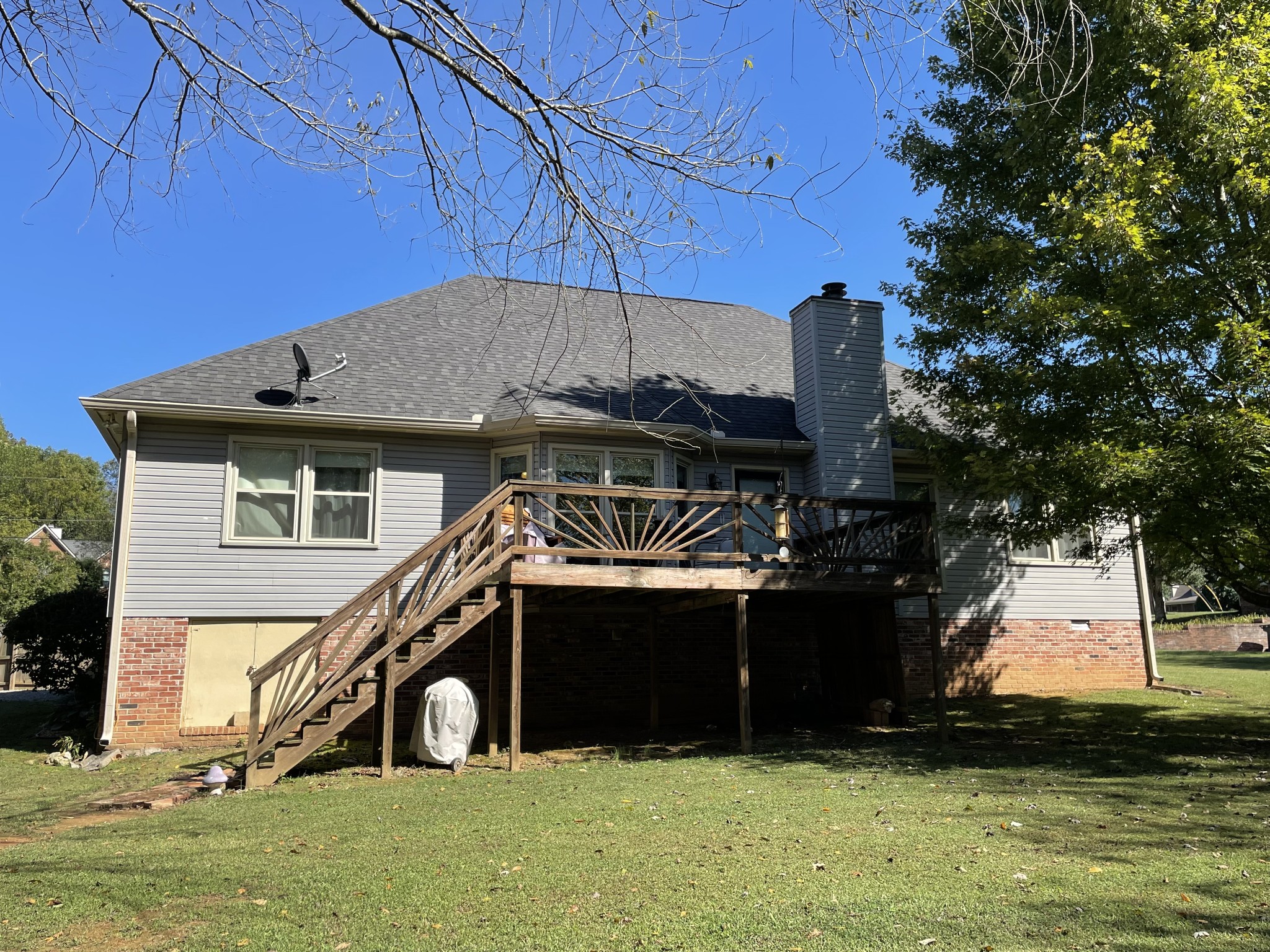 514 Lakeside Drive Springfield, TN 37172 - Photo 7 of 19 a view of outdoor space and deck