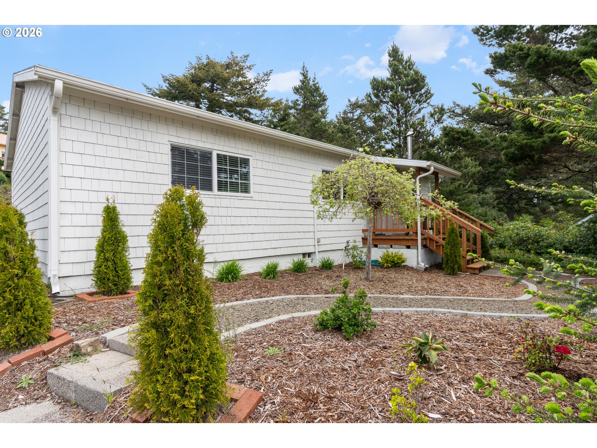 125 West 11th Street Florence, OR 97439 - Photo 20 of 47