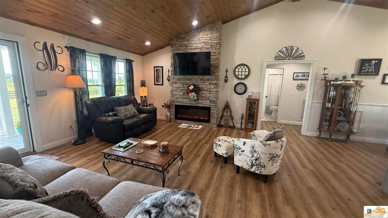 3177 Randolph Goodluck Road Summer Shade, KY 42166 - Photo 19 of 49 Gallery Image 19