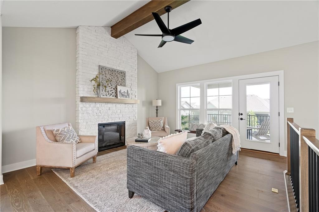 8212 Aurora Street Lenexa, KS 66220 - Photo 2 of 28