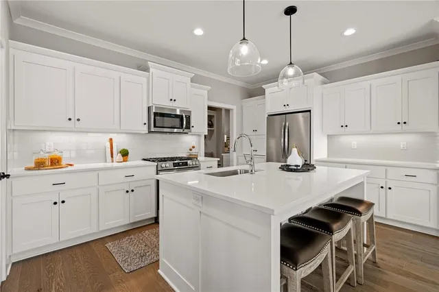 $564,500 | 8212 Aurora Street, Lenexa, KS 66220