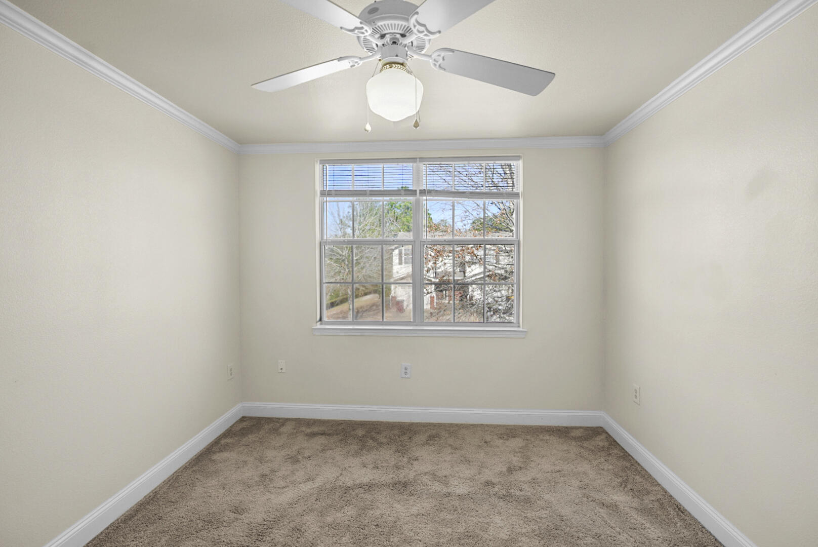 506 Wingspan Way Crestview, FL 32536 - Photo 21 of 33 an empty room with a window