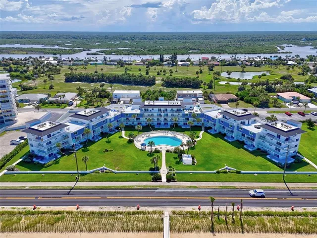 a view of a tennis court