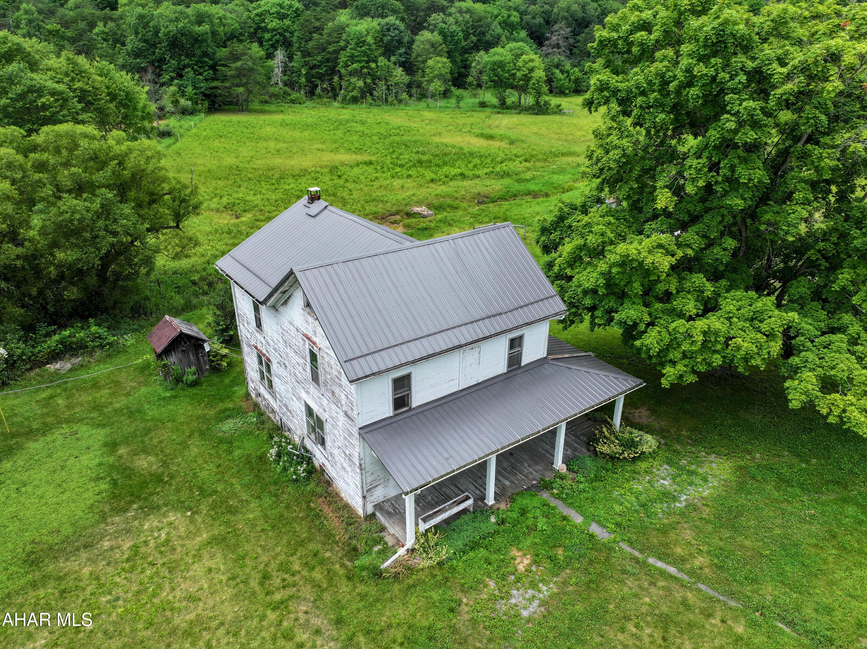 595 Adams Run Road Bedford, PA 15522 - Photo 7 of 39