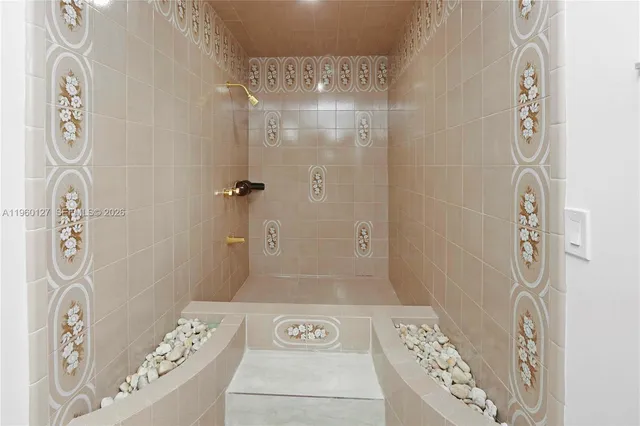 $5,300 | 2220 Southwest 90th Avenue, Miami, FL 33165