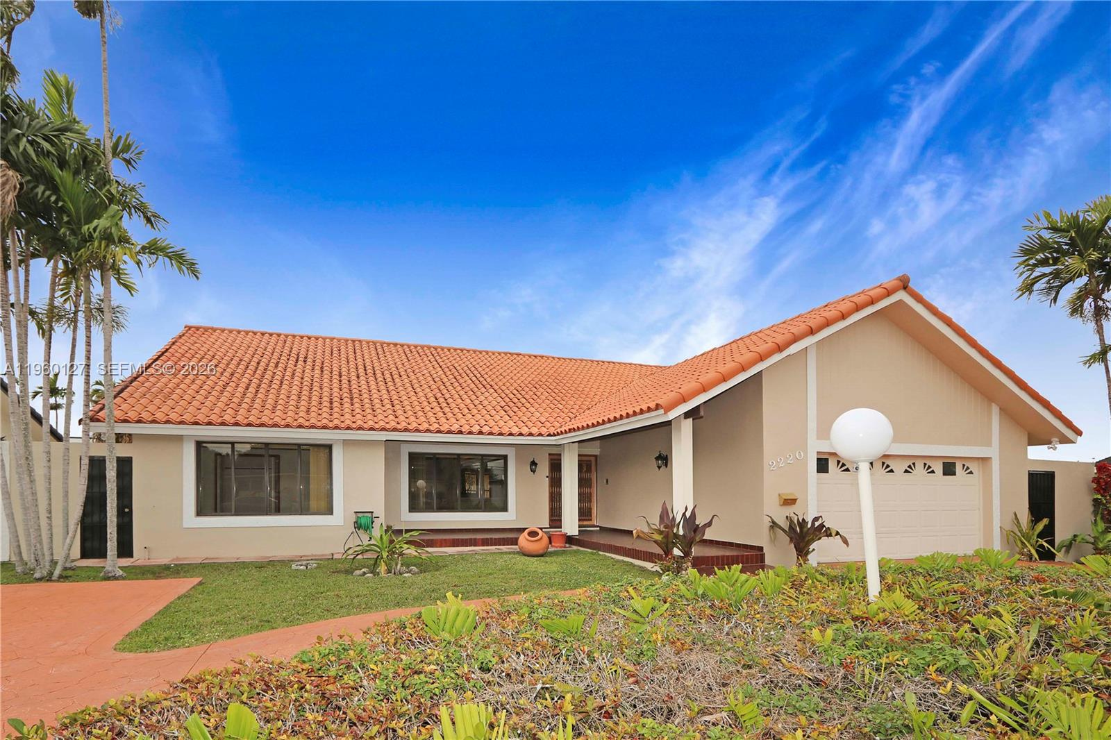 2220 Southwest 90th Avenue Miami, FL 33165 - Photo 3 of 25