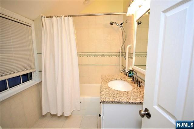 153 Sunset Lane Tenafly, NJ 07670 - Photo 15 of 19