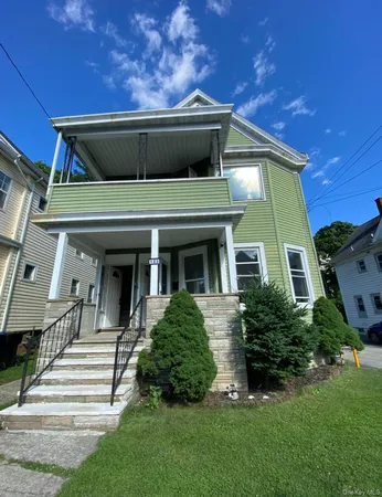 $2,300 | 103 South Avenue, Unit 1, Poughkeepsie, NY 12601