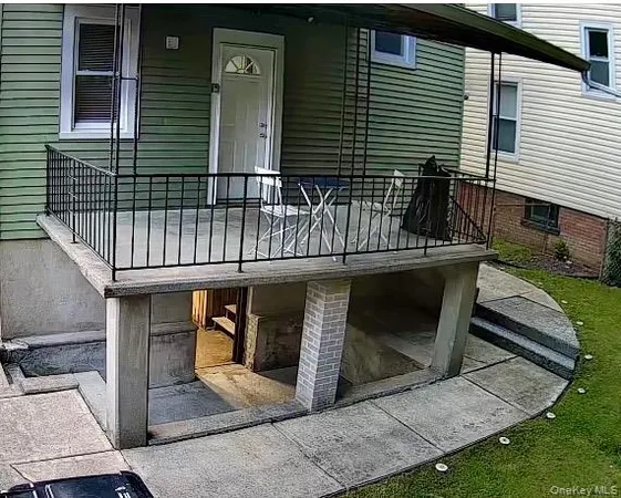 $2,300 | 103 South Avenue, Unit 1, Poughkeepsie, NY 12601