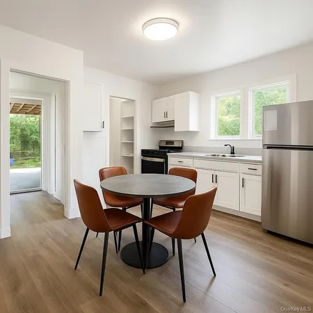$2,300 | 103 South Avenue, Unit 1, Poughkeepsie, NY 12601