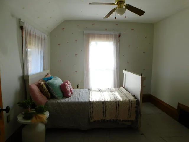 $284,900 | 69217 51st Street, Lawrence, MI 49064