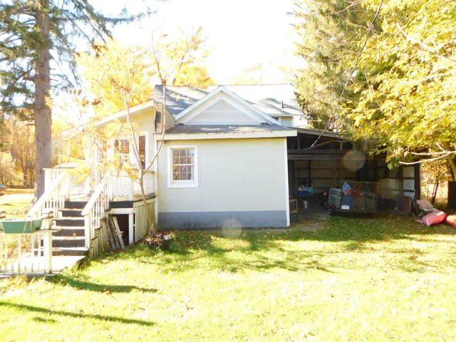 $284,900 | 69217 51st Street, Lawrence, MI 49064