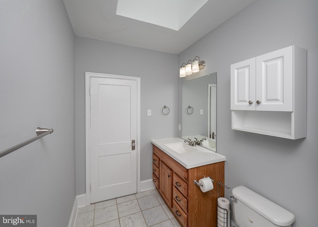 3703 Elkader Road Baltimore, MD 21218 - Photo 25 of 34
