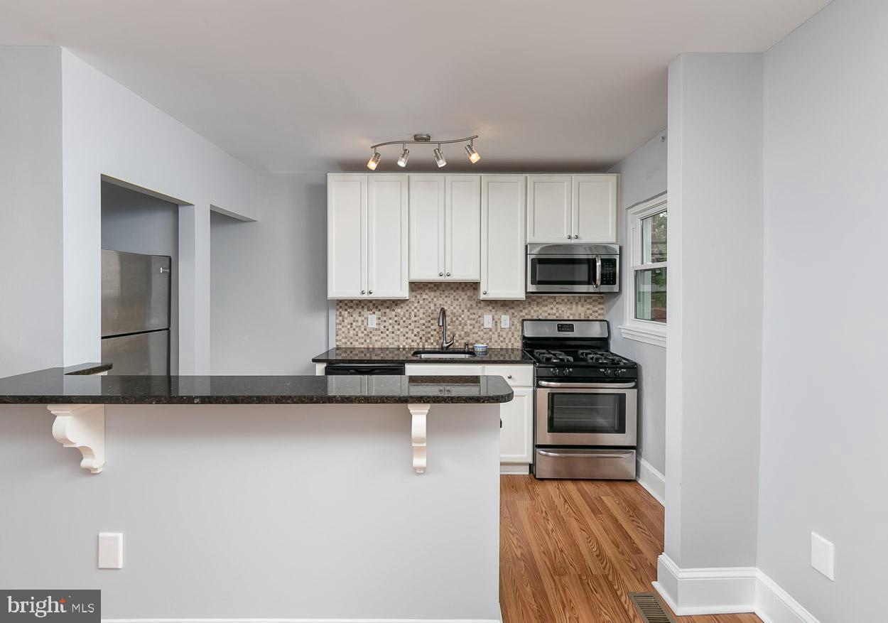 3703 Elkader Road Baltimore, MD 21218 - Photo 6 of 34 Recently updated kitchen with SS appliances