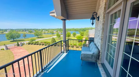 $1,239,000 | 1223 Autumn Lakes Drive, Grimesland, NC 27837