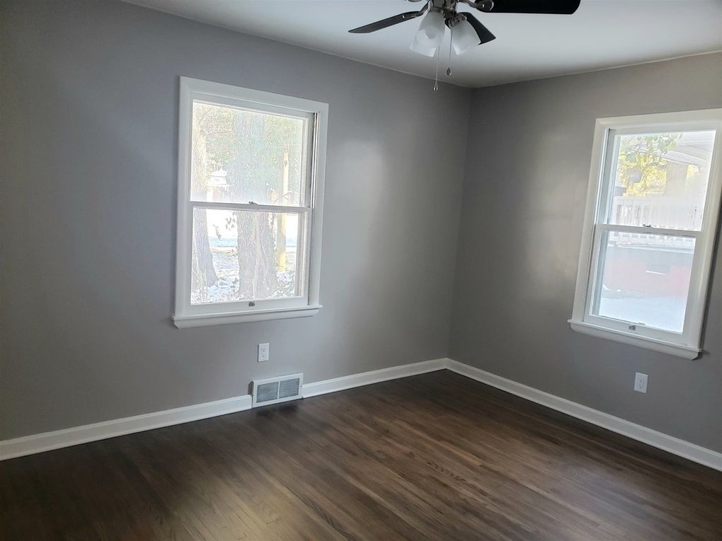 3614 Herrmann Road Evansville, IN 47711 - Photo 9 of 10 Gallery Image 9