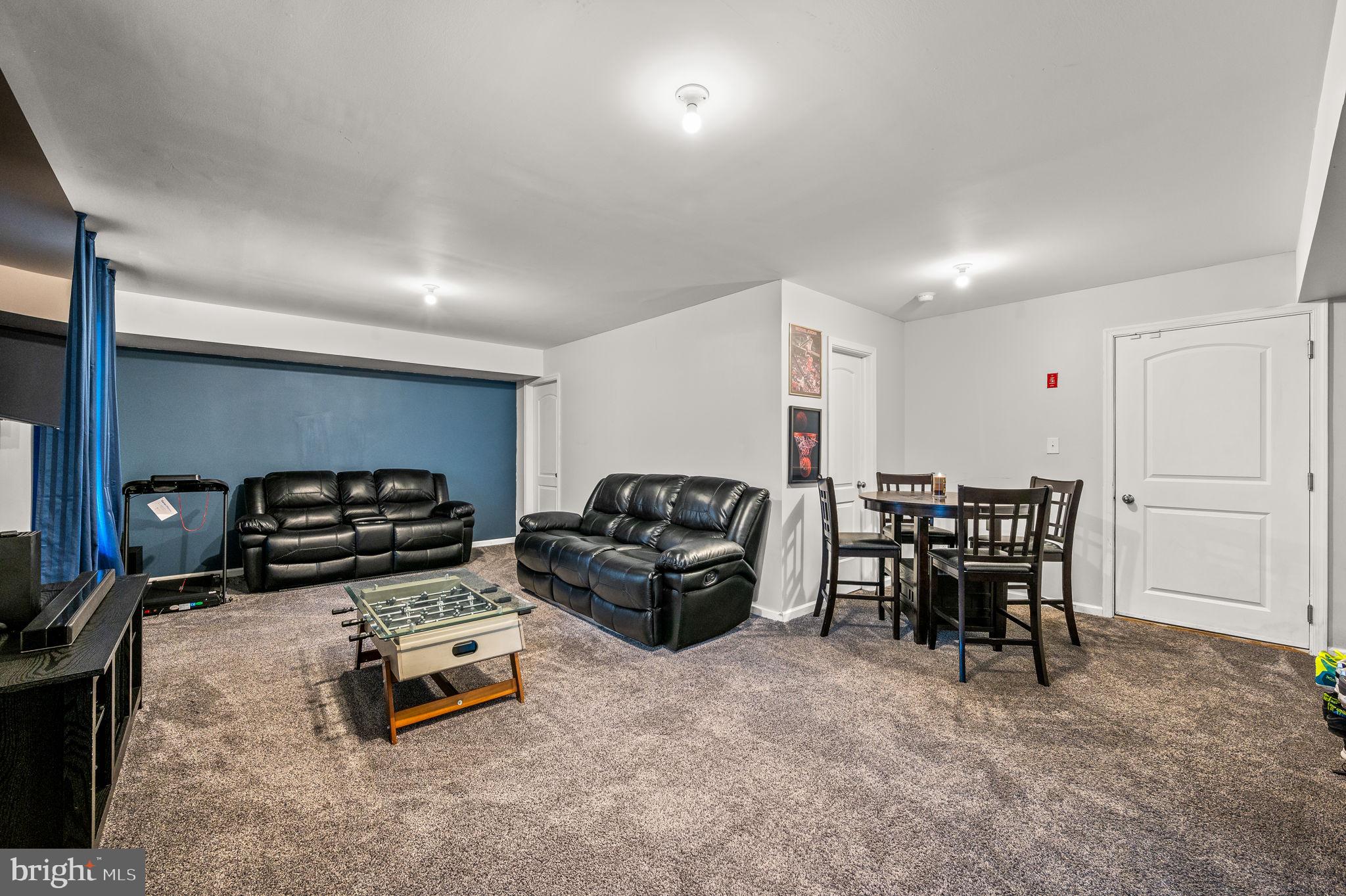 131 Time Circle Bear, DE 19701 - Photo 20 of 35 a living room with furniture and a table