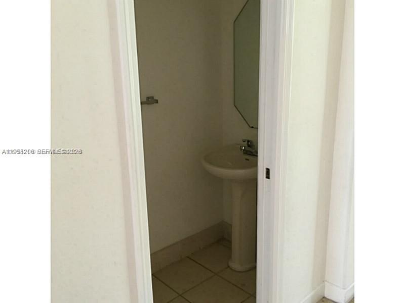 15389 Southwest 90th Terrace Miami, FL 33196 - Photo 14 of 67