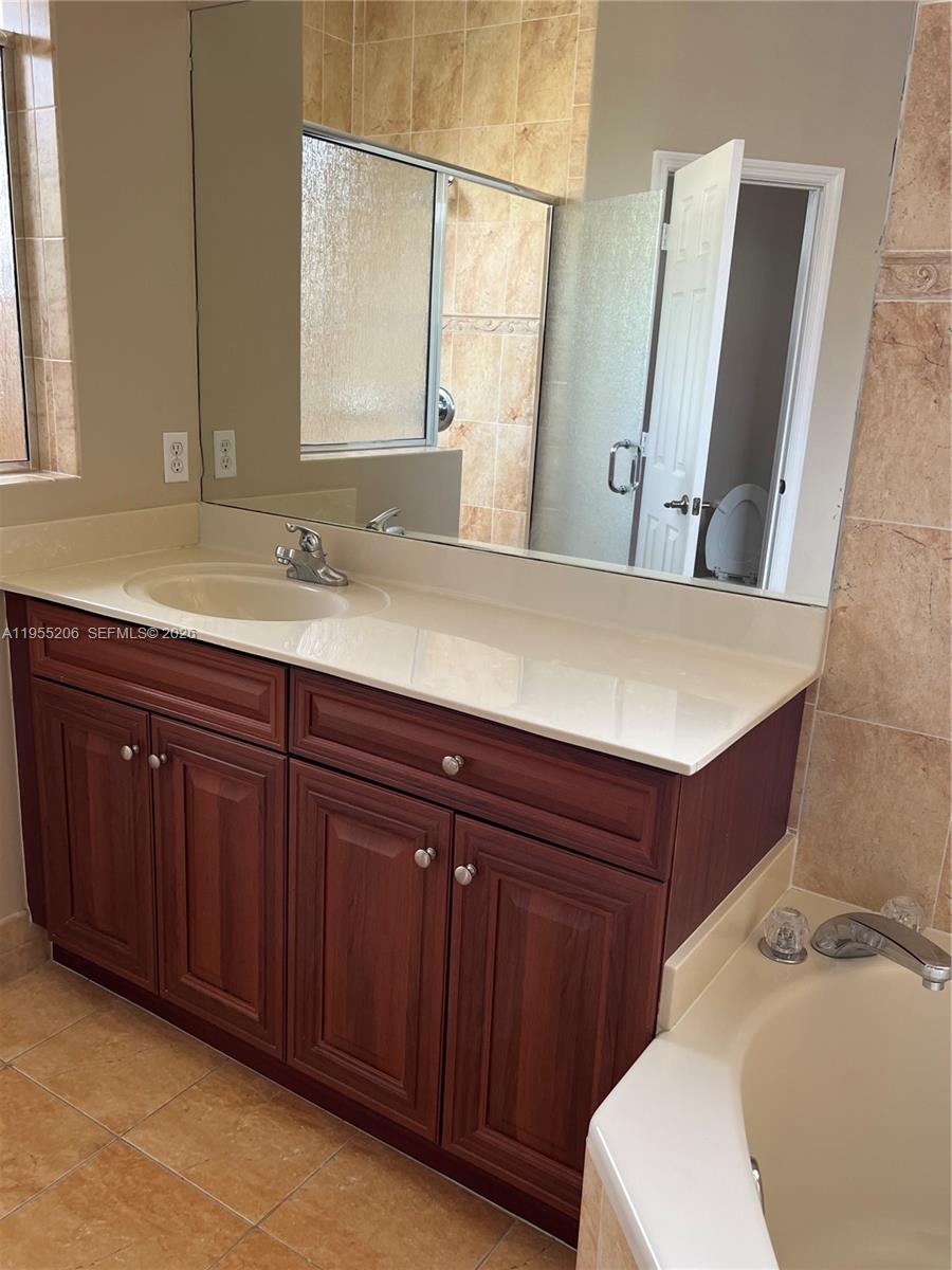 15389 Southwest 90th Terrace Miami, FL 33196 - Photo 35 of 67