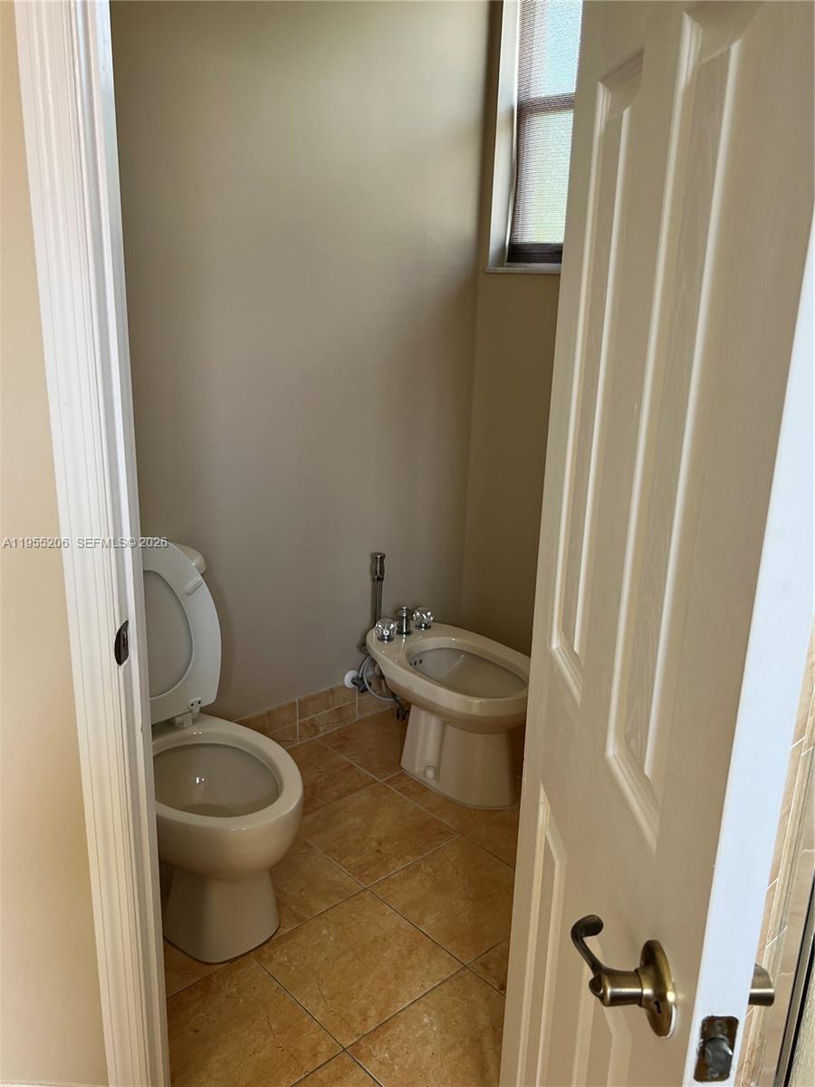 15389 Southwest 90th Terrace Miami, FL 33196 - Photo 40 of 67