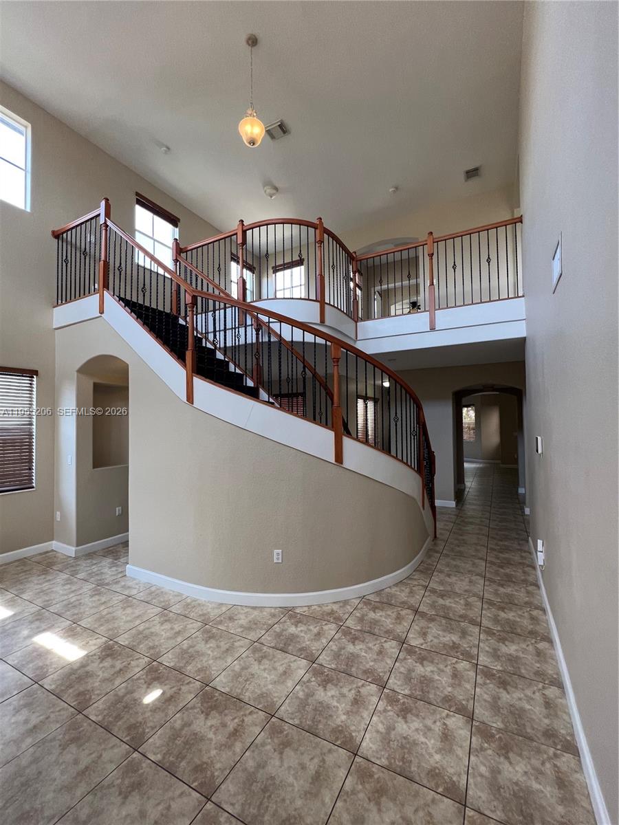 15389 Southwest 90th Terrace Miami, FL 33196 - Photo 5 of 67 ENTRY FOYER