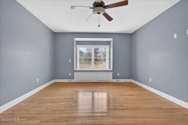 $575,000 | 18 Lakepointe Way, Saratoga Springs, NY 12866