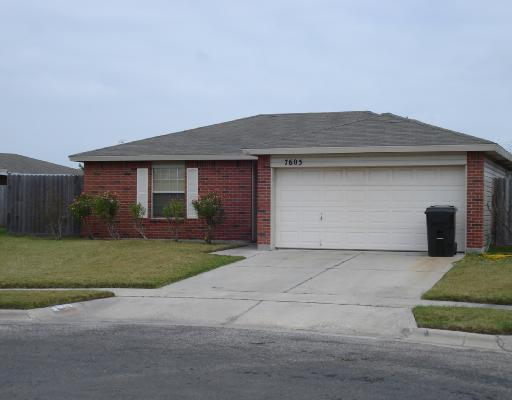 7605 Wolverine Drive Corpus Christi, TX 78414 - Photo 1 of 10 a front view of house with yard