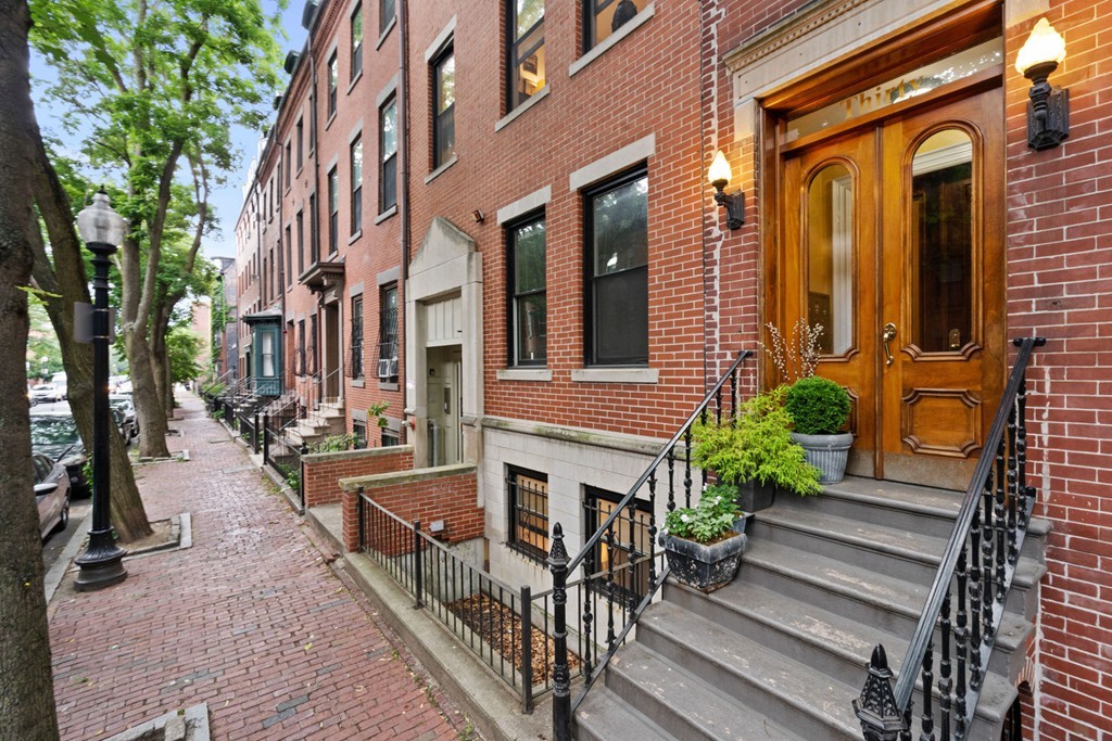 30 East Springfield Street, Unit 2 Boston, MA 02118 - Photo 11 of 13