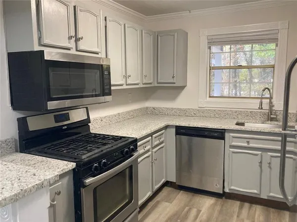 $1,550 | 1309 Natchez Trace, Atlanta, GA 30350