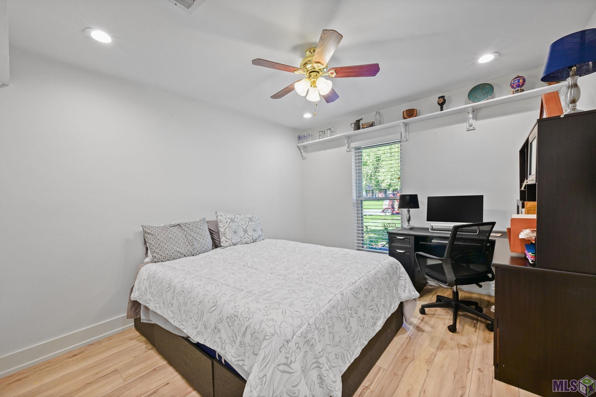 9979 Hackberry Drive Baton Rouge, LA 70809 - Photo 19 of 27 Bedroom 2