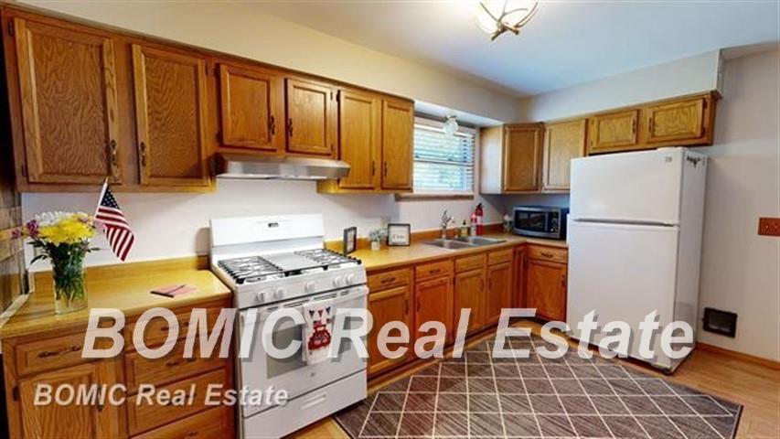 2222 Rose Island Road Sebewaing, MI 48759 - Photo 2 of 16 50133890-b6828858-fcf0-4c95-b8b2-dac409d3732f.JPG