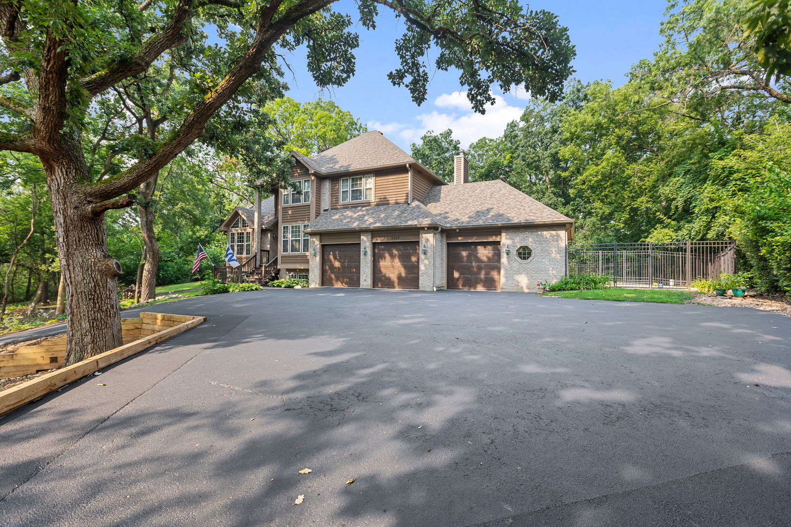 3214 Chelmsford Drive Spring Grove, IL 60081 - Photo 3 of 34