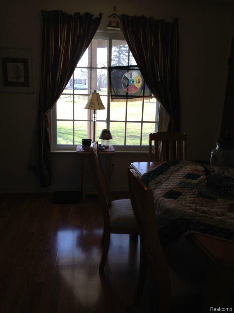 4124 North Henderson Road Davison, MI 48423 - Photo 3 of 25 Dining Room