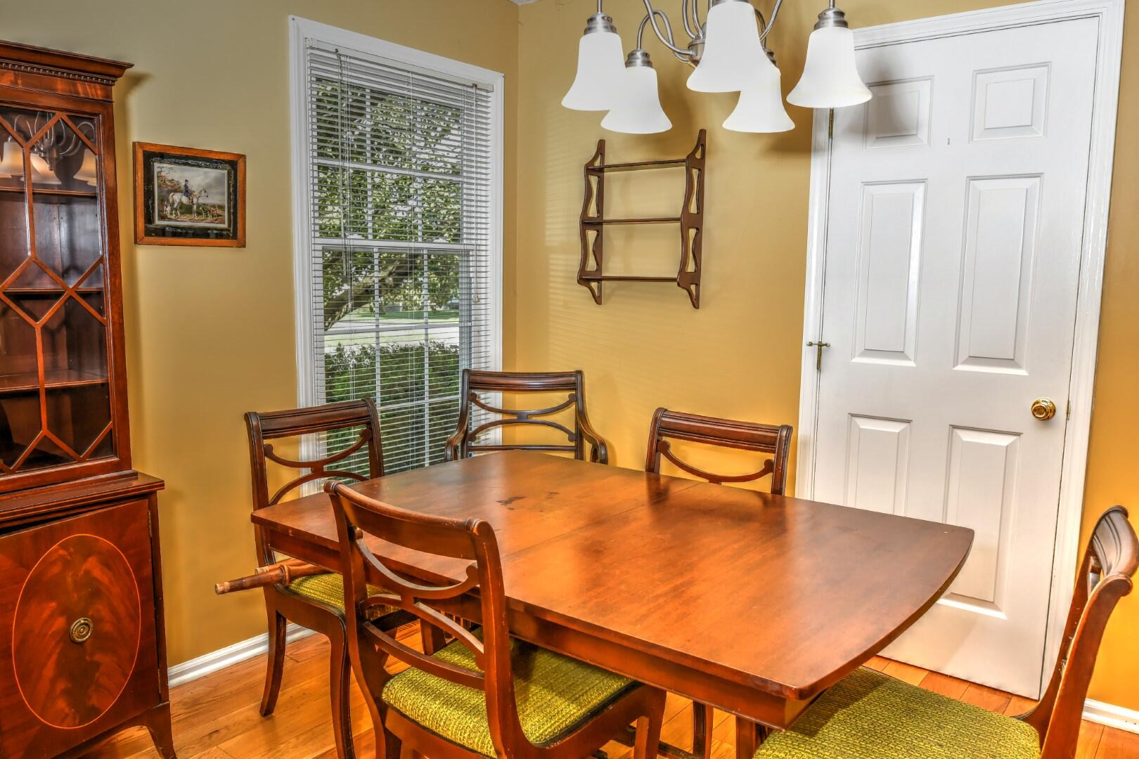 403 Normandy Road Versailles, KY 40383 - Photo 13 of 43 C5 (Large)