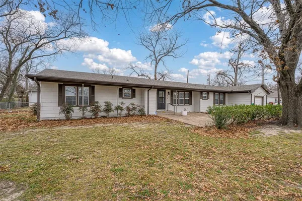$244,900 | 903 Lynn Street, Bonham, TX 75418