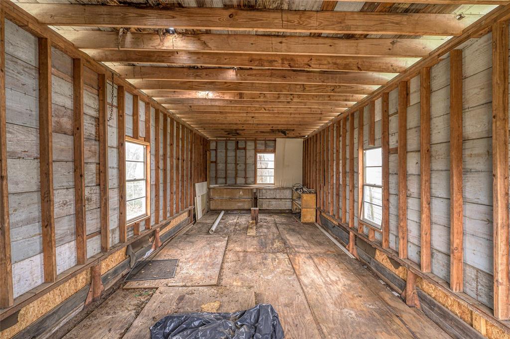 903 Lynn Street Bonham, TX 75418 - Photo 25 of 29 a view of entryway with wooden floor