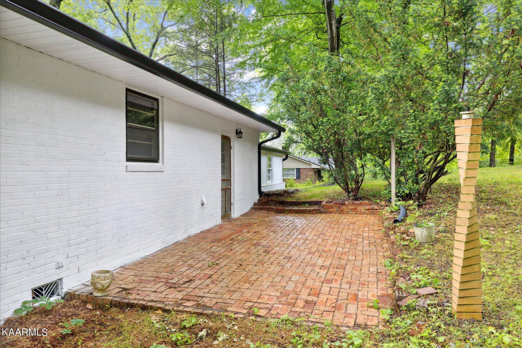 5821 Briercliff Road Knoxville, TN 37918 - Photo 23 of 25 04-IMG_0016