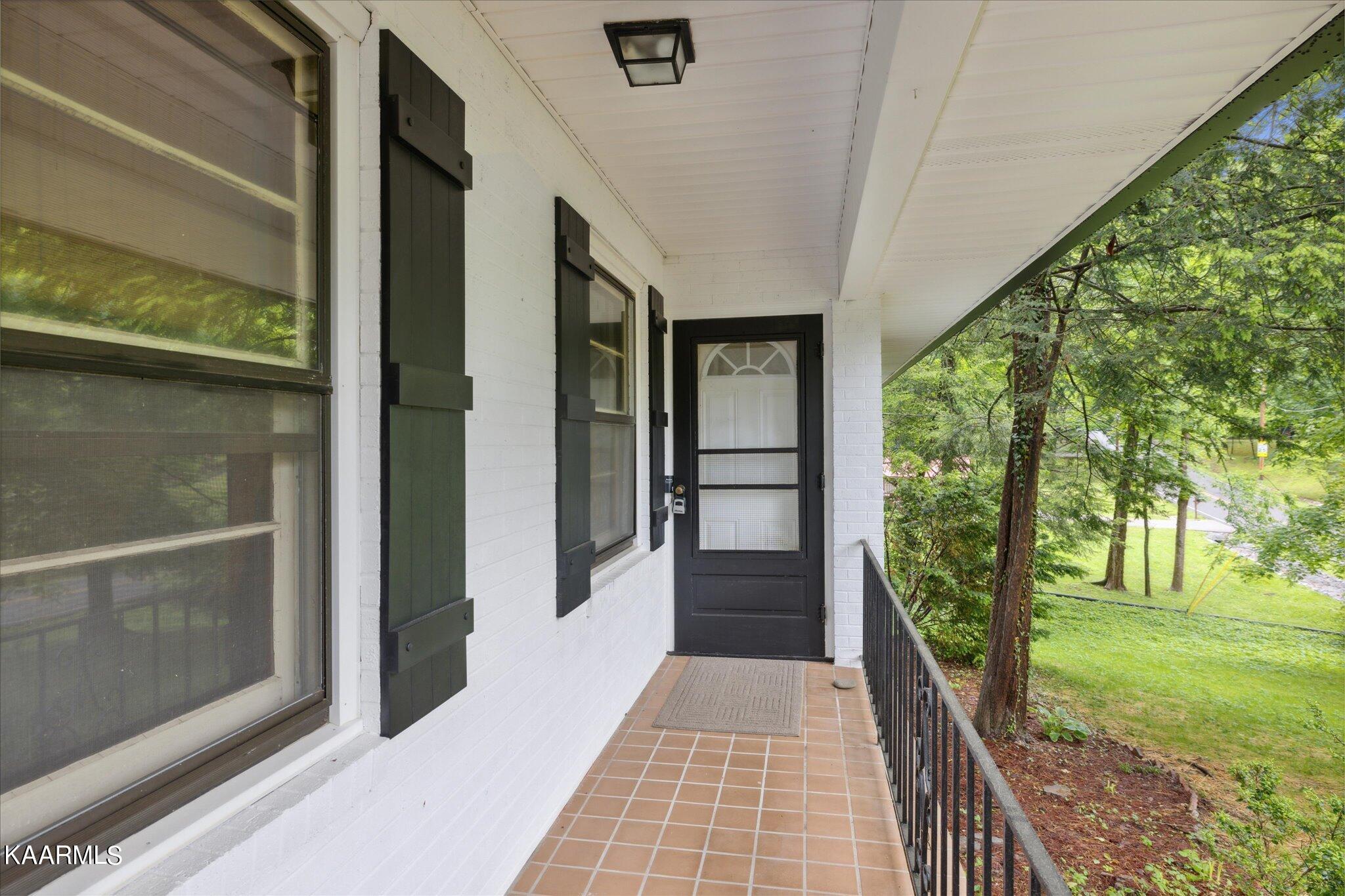 5821 Briercliff Road Knoxville, TN 37918 - Photo 3 of 25 06-IMG_0026