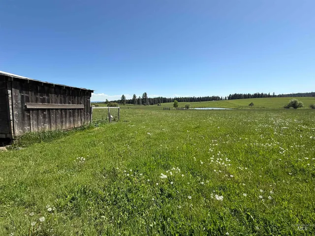 $499,000 | 5656 Three Mile Road, Weippe, ID 83553