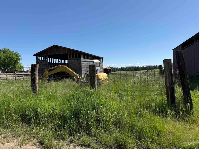 $499,000 | 5656 Three Mile Road, Weippe, ID 83553