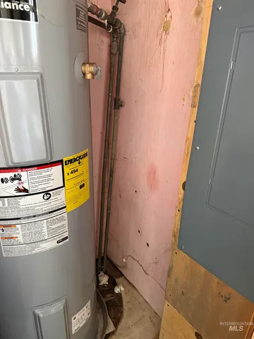 $499,000 | 5656 Three Mile Road, Weippe, ID 83553