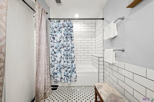 $274,999 | 17805 Greenwell Springs Road, Greenwell Springs, LA 70739