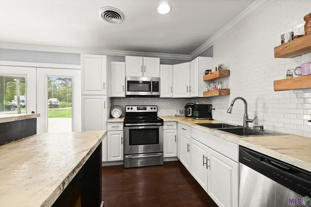 $274,999 | 17805 Greenwell Springs Road, Greenwell Springs, LA 70739