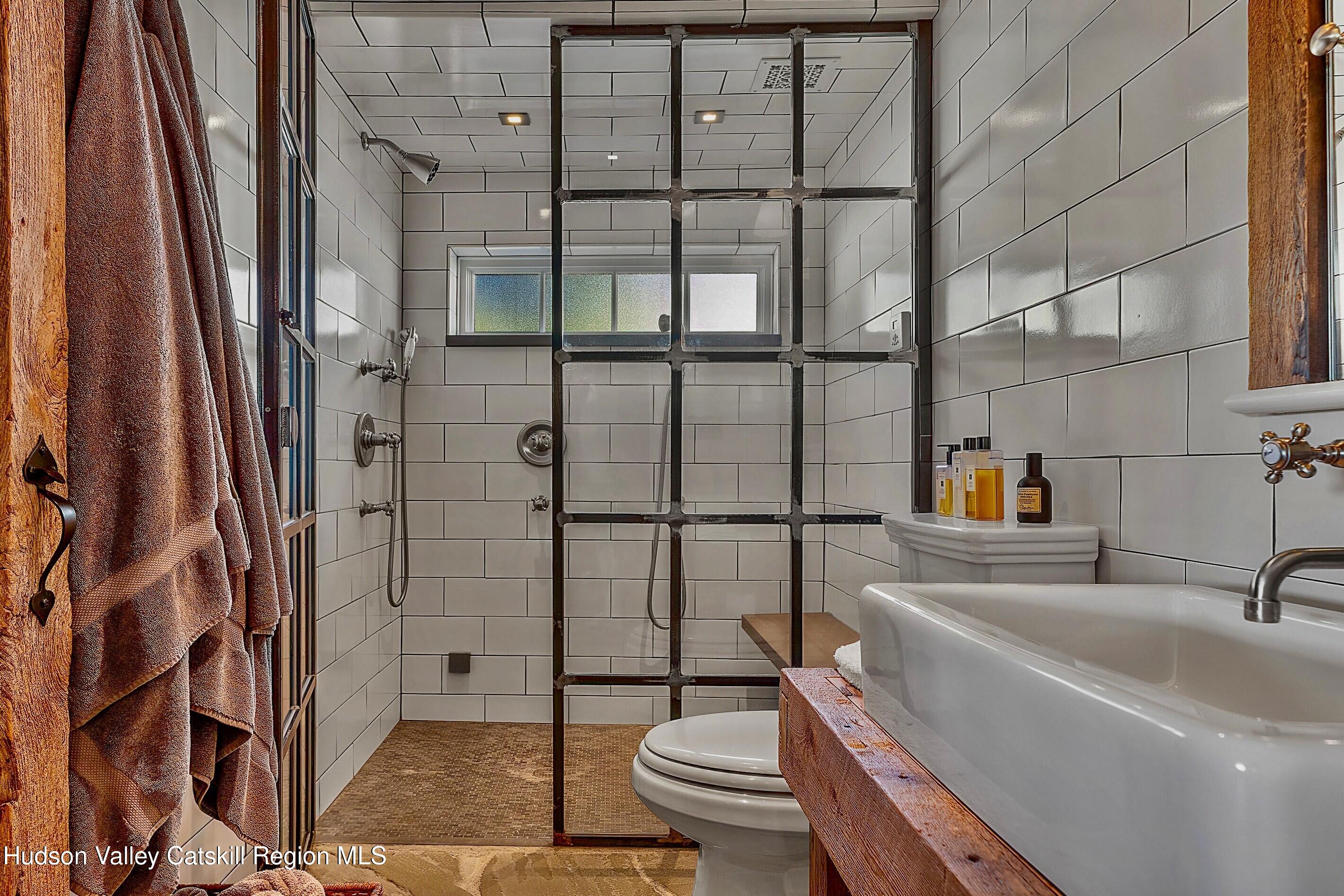 47 White Bridge Road Old Chatham, NY 12136 - Photo 50 of 66 Bridle Suite Bath