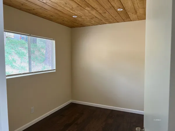 $1,050 | 25840 Highway 243, Unit 24, Idyllwild, CA 92549