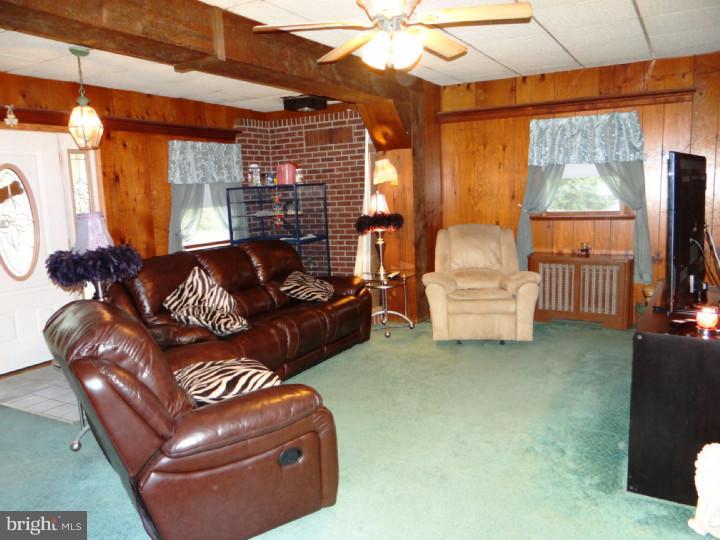 2225 Edgely Road Levittown, PA 19057 - Photo 5 of 24 Living Room