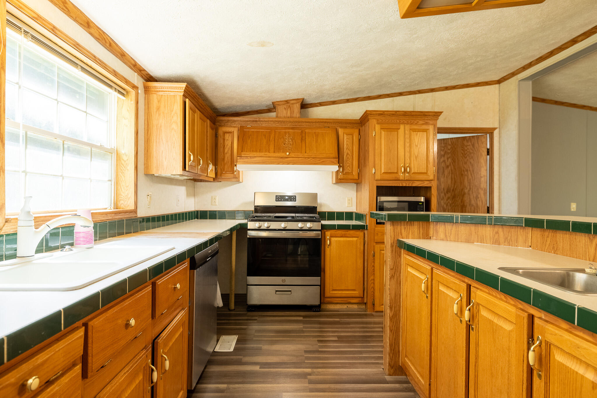 11502 Hall Road Ravenna, MI 49451 - Photo 11 of 32 048A6830-HDR